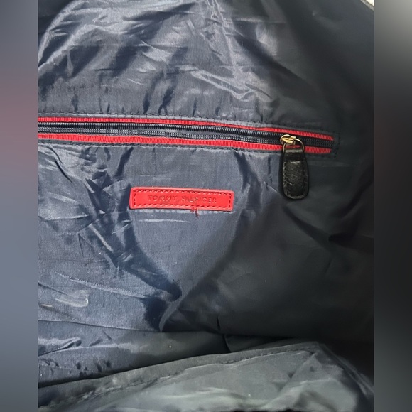 Tommy Hilfiger Black And Cream Logo Print Shoulder Bag Tote Gold Accents - Picture 5 of 9